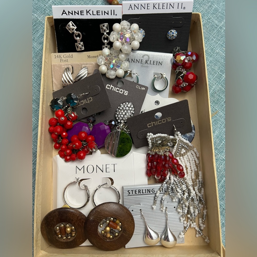 Earring live sale item only